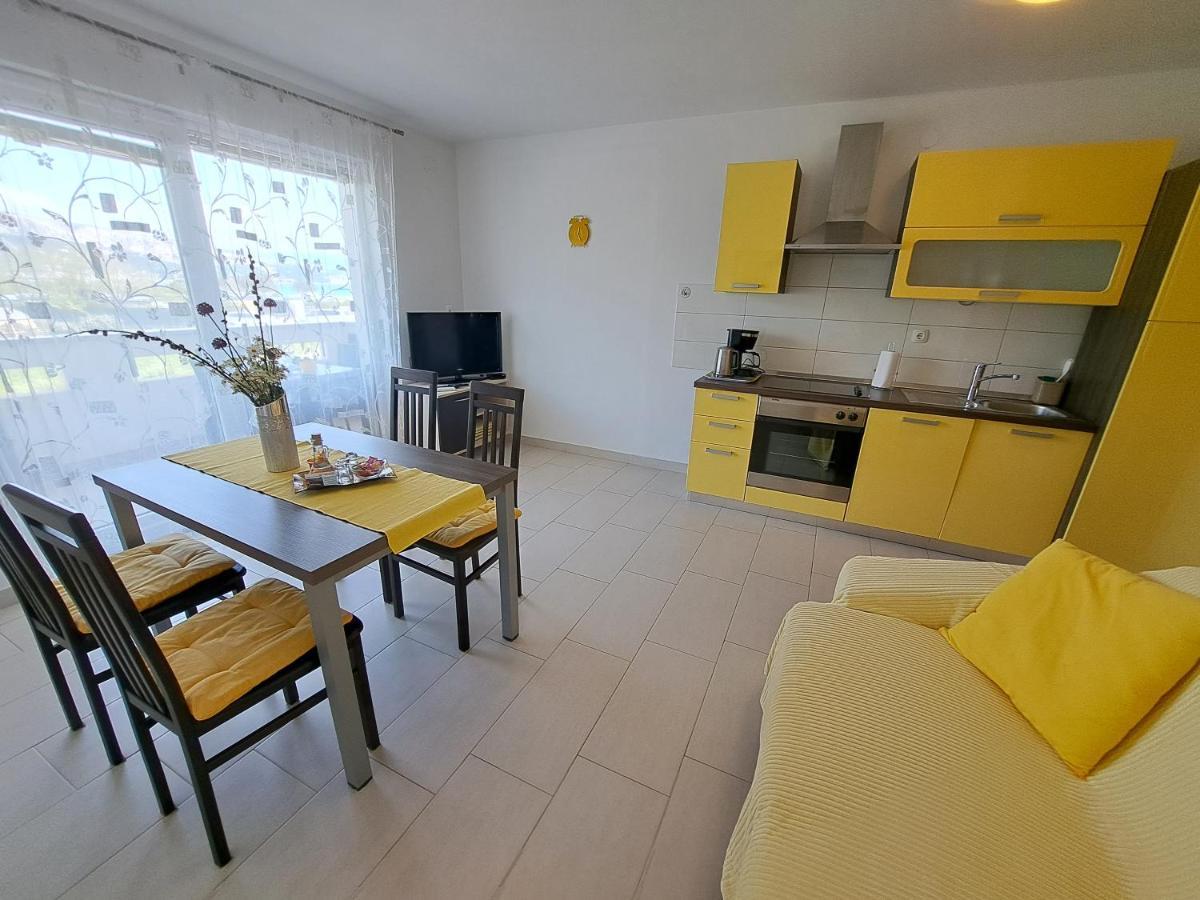 Fran I Apartment Baška