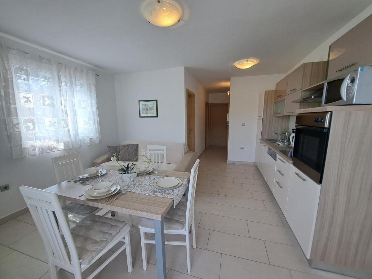 Fran I Apartma